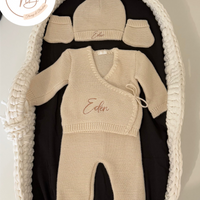 Ensemble en maille {Broderie}