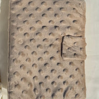 Protège carnet de santé minky {Broderie}