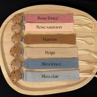 Attache tétine tissu {Broderie}