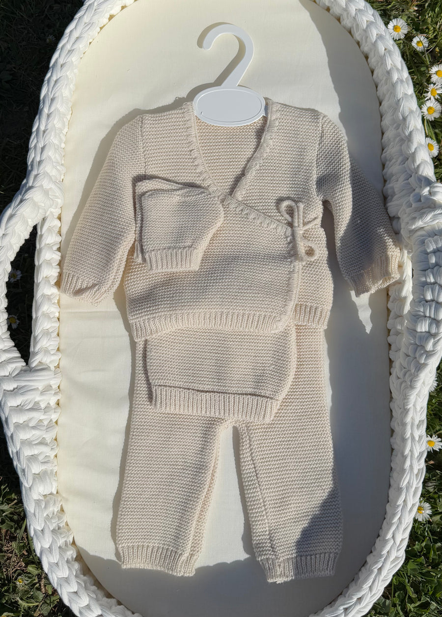 Ensemble en maille {Broderie}