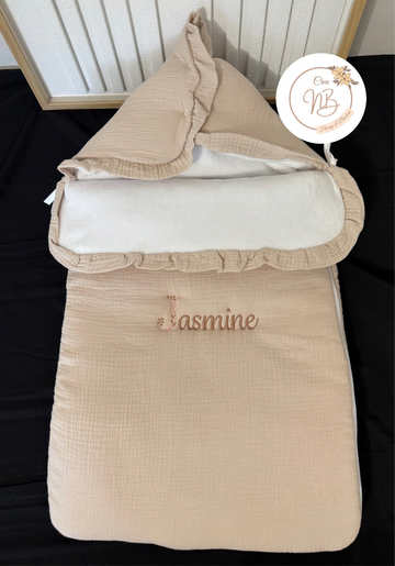 Nid d’ange gaz de coton {Broderie}