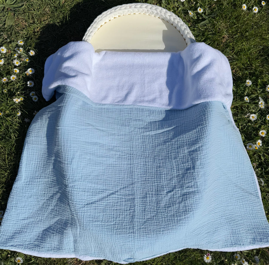 Plaid gaz de coton {Broderie}