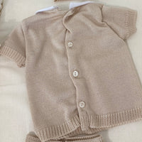 Tenue tricot col claudine