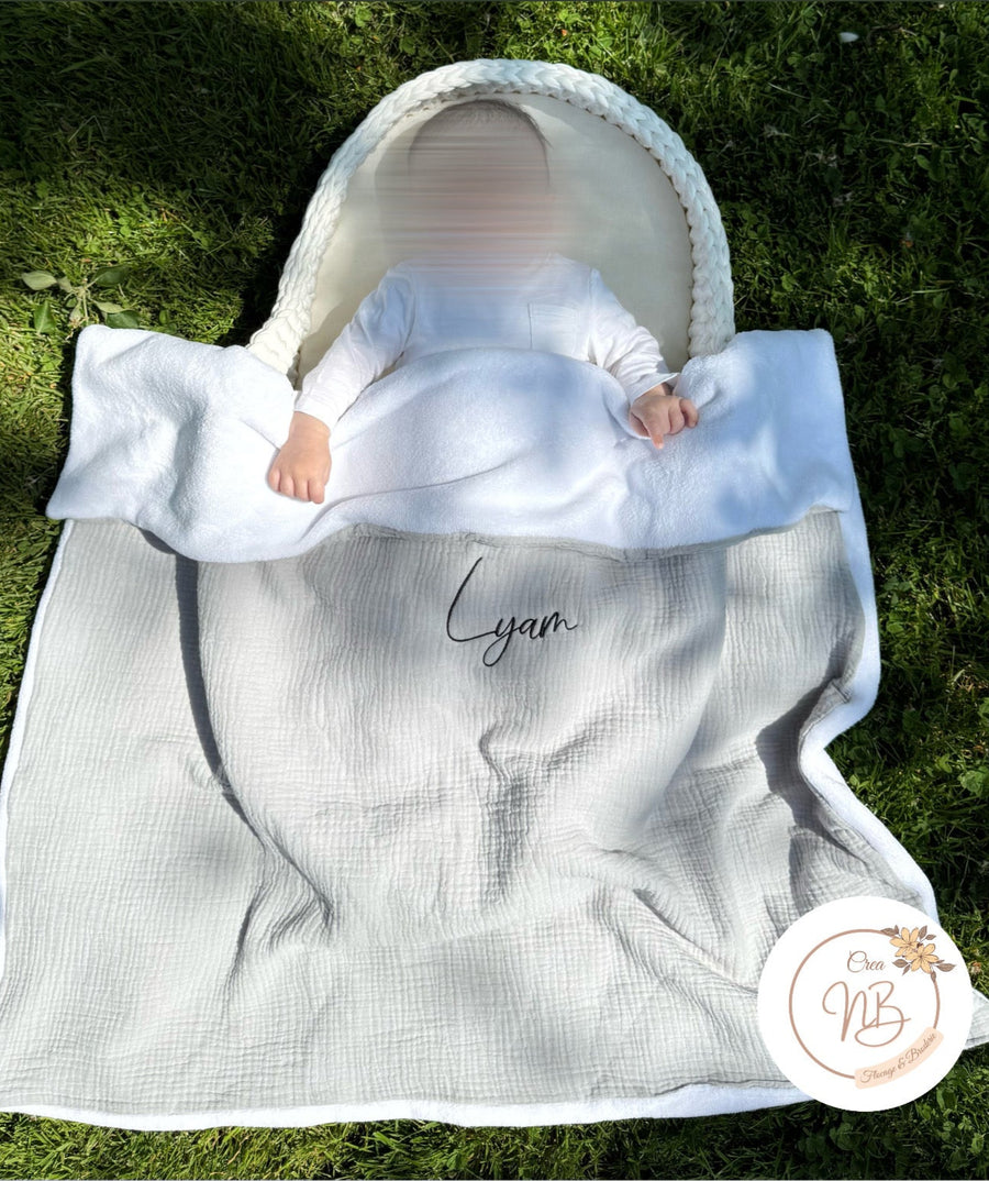 Plaid gaz de coton {Broderie}
