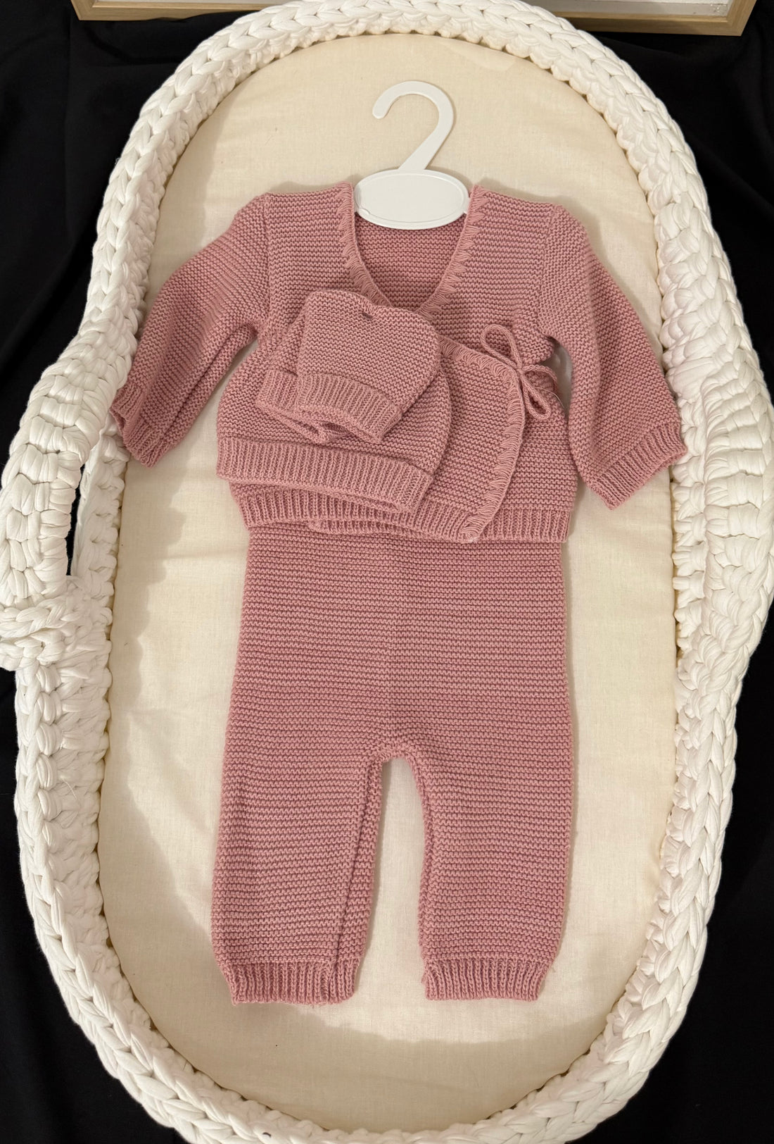 Ensemble en maille {Broderie}