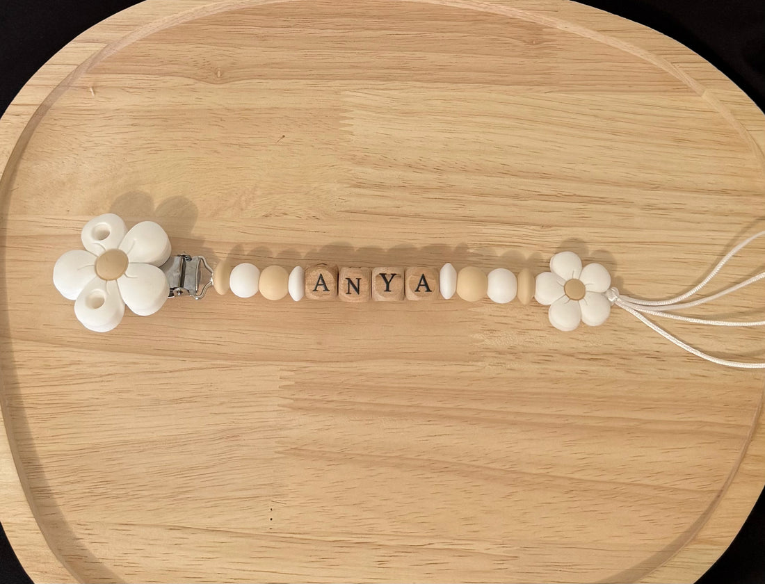 Attache tétine Daisy blanche