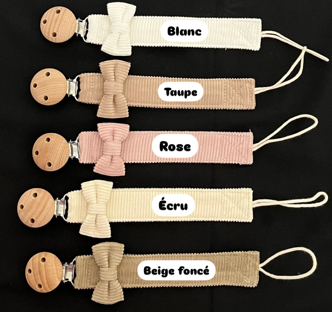 Attache tétine tissu noeud