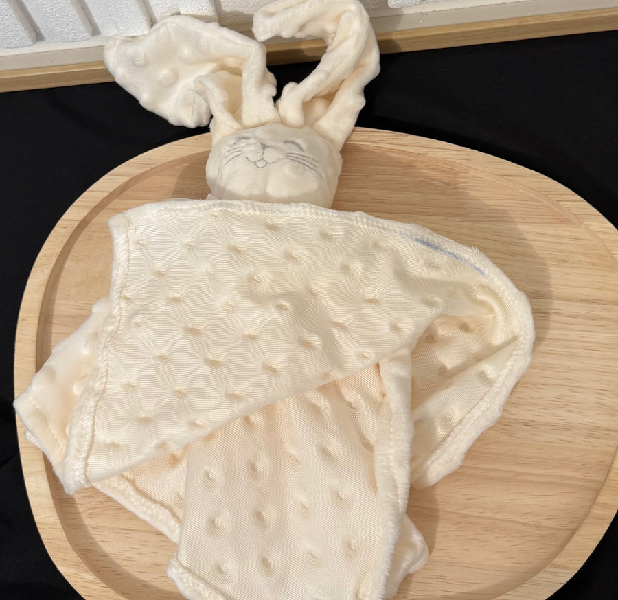 Doudou minky écru {Broderie} {Défaut}