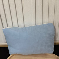 Trousse gaz de coton bleu {Broderie} {Défaut}